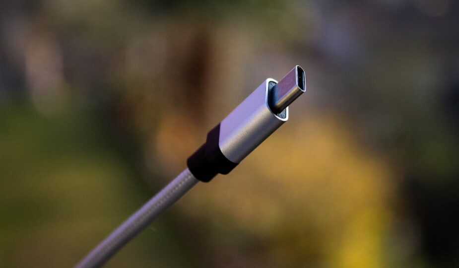 USB-C eller Lightning-stik: Hvad er bedst til din iPhone?